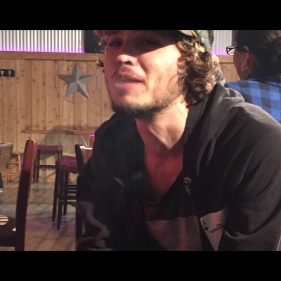 Meet your Posher, El - Picture 5 of 5